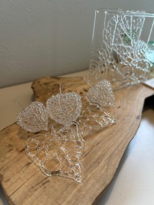 守屋由紀ガラス展「ちょっとユニークなガラス細工」
