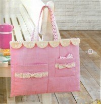 リボンとスカラップが可愛い♥ピンクのバッグ