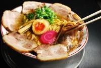 地養豚チャーシュー麺(並)840円