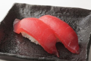 まぐろ　税込200円