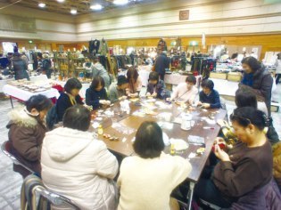 衣・布 此処家「新春一番いろどりマーケット」事務局