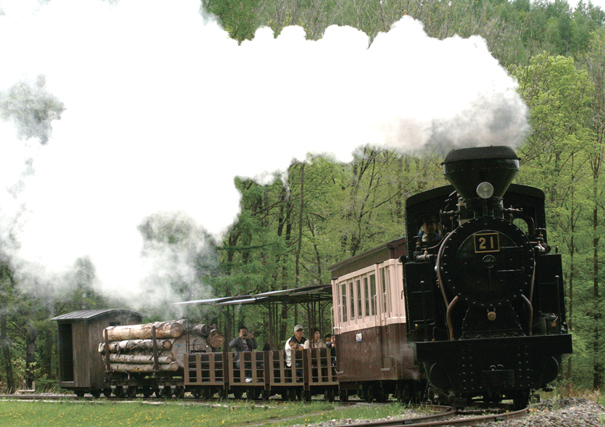 子鉄、乗り鉄、撮り鉄も注目！ 森林鉄道蒸気機関車・雨宮21号 - 遠軽町
