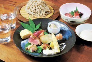 高砂酒造(株)/蕎麦と料理 おかだ紅雪庭