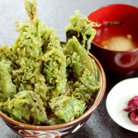 ファミめし屋・焼肉居酒屋 ぶろっこりー