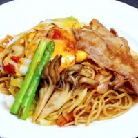 旭川しょうゆ焼きそばの会×あったか旭川まん推進会議