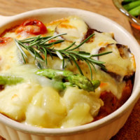 CAFÉ YOMU(カフェ ヨム)