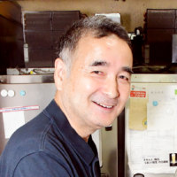 炭火焼肉屋 実兆