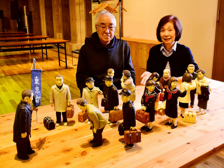 夫婦二人三脚の巡回展に幕 人形作家・宮竹さん作品展 - 宮竹眞澄の人形