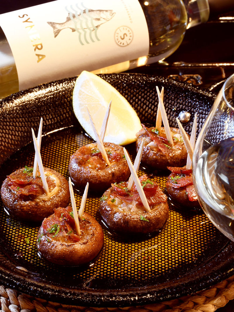 マッシュルーム 道産マッシュルームの詰め物 セゴビア風オーブン焼き - 旭川