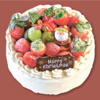 たっぷりイチゴに笑みがこぼれる